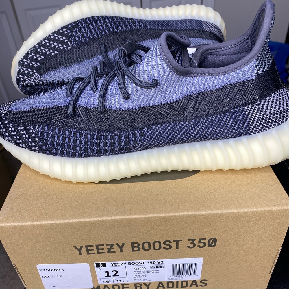 Yeezy boost 350 V2